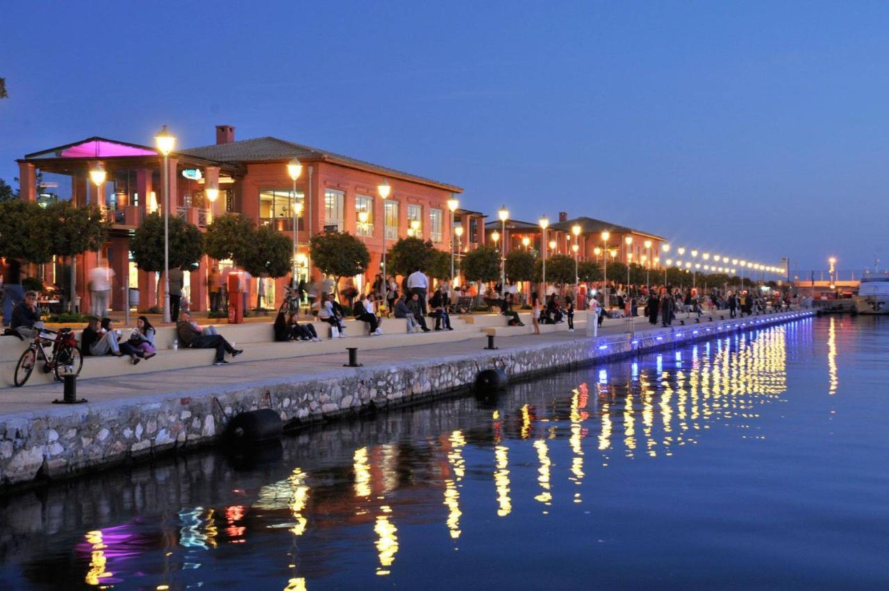 Seaside Apartment In Flisvos Marina Atena Exterior foto